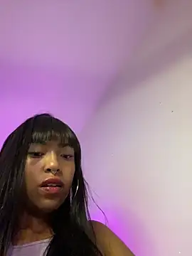 Snapshot of bonnie_18x chatting on February 1, 9:21 am bonnie 18x online show from February 1, 9:21 am