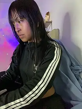 Snapshot of bonnie_18x chatting on February 15, 3:42 am bonnie 18x online show from February 15, 3:42 am