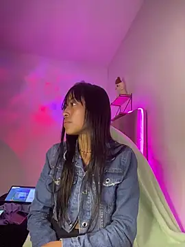 Snapshot of bonnie_18x chatting on March 16, 7:15 am bonnie 18x online show from March 16, 7:15 am