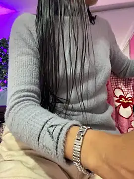 Snapshot of bonnie_18x chatting on November 10, 4:22 am bonnie 18x online show from November 10, 4:22 am