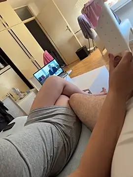 jessieandjames29 online show from June 26, 5:17 pm