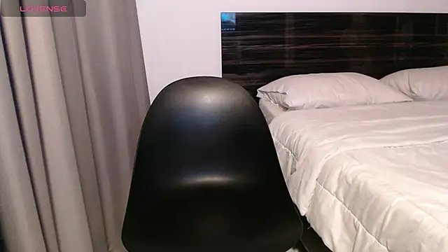 Snapshot of FaustoCock chatting on March 5, 2:14 am FaustoCock online show from March 5, 2:14 am