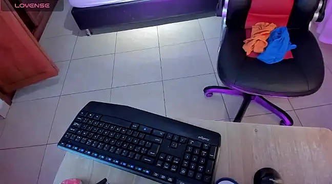 Edelaine rogers online show from February 8, 10:07 am