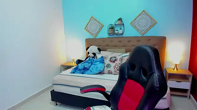 Edelaine rogers online show from April 18, 5:33 am