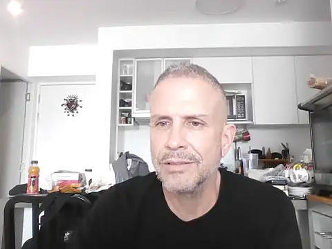 Snapshot of Diegoperrote682661 chatting on December 14, 3:50 pm Diegoperrote682661 online show from December 14, 3:50 pm