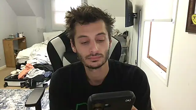 Dylansd online show from December 16, 8:26 pm