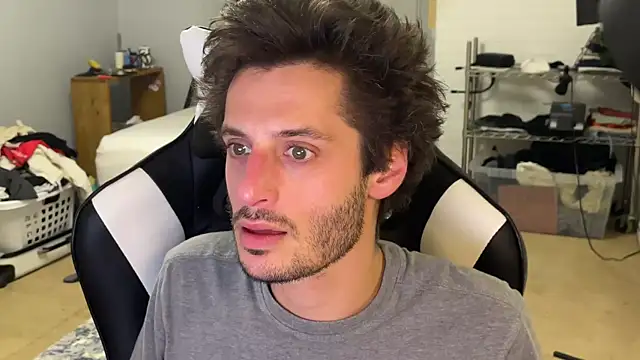 Dylansd online show from December 27, 4:04 am