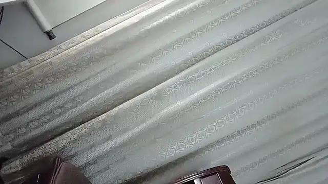 adawang1986 online show from March 19, 12:45 pm