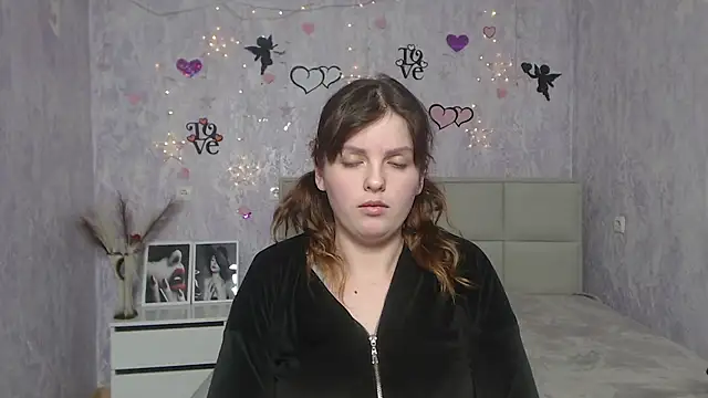 StaceyLex online show from February 17, 9:46 am