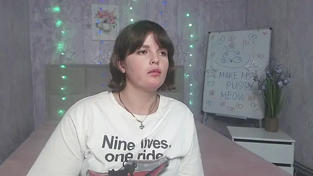 StaceyLex online show from September 23, 8:50 am