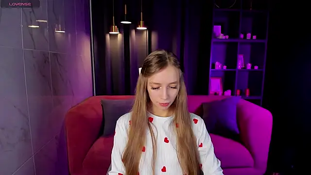 Snapshot of OliviaGentle chatting on December 3, 3:55 pm OliviaGentle online show from December 3, 3:55 pm