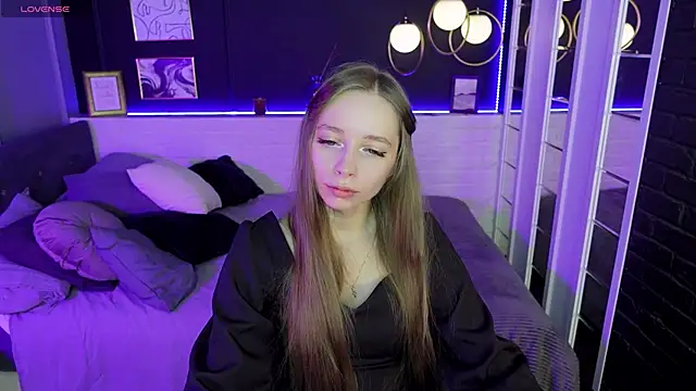 Snapshot of OliviaGentle chatting on December 15, 4:29 am OliviaGentle online show from December 15, 4:29 am