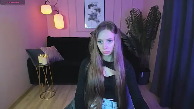 Snapshot of OliviaGentle chatting on January 3, 1:16 am OliviaGentle online show from January 3, 1:16 am