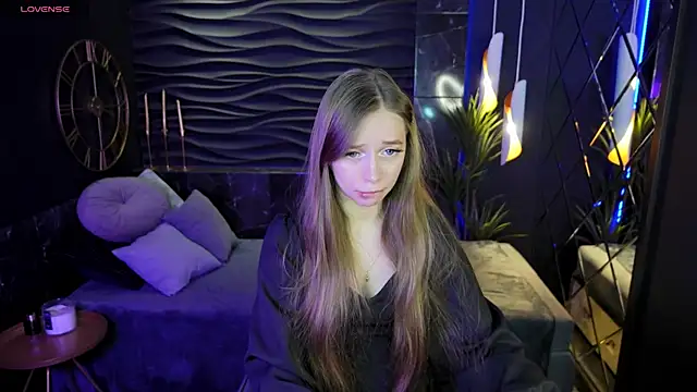 Snapshot of OliviaGentle chatting on January 13, 2:39 am OliviaGentle online show from January 13, 2:39 am