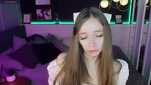 Snapshot of OliviaGentle chatting on January 20, 6:53 pm OliviaGentle online show from January 20, 6:53 pm