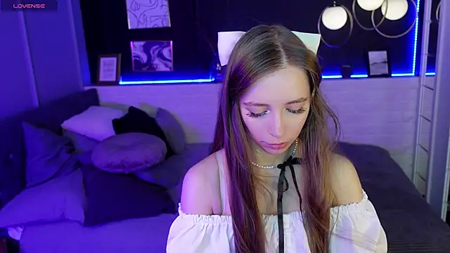 Snapshot of OliviaGentle chatting on January 26, 1:31 am OliviaGentle online show from January 26, 1:31 am