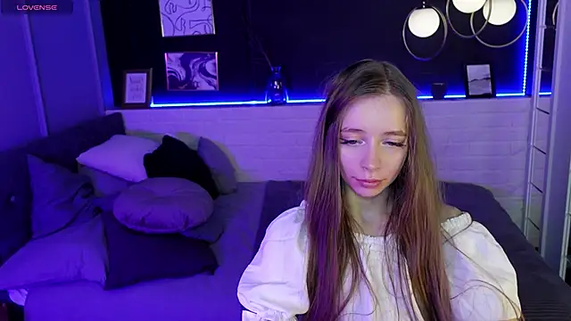 Snapshot of OliviaGentle chatting on January 26, 4:41 am OliviaGentle online show from January 26, 4:41 am