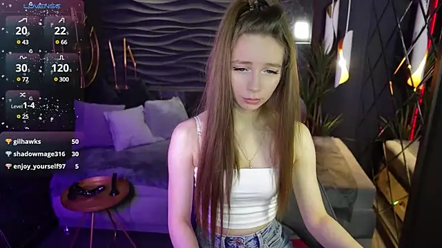 Snapshot of OliviaGentle chatting on February 12, 1:30 am OliviaGentle online show from February 12, 1:30 am