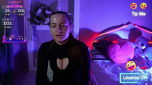 LisaElfy online show from December 18, 3:07 pm