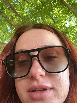 LisaElfy online show from June 17, 6:16 am