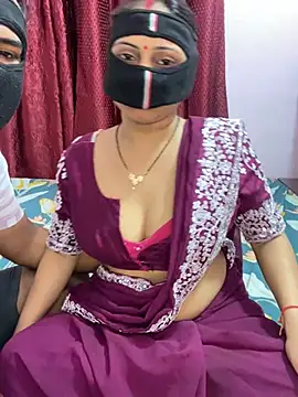 Snapshot of mickey_love chatting on March 6, 6:52 am mickey love online show from March 6, 6:52 am