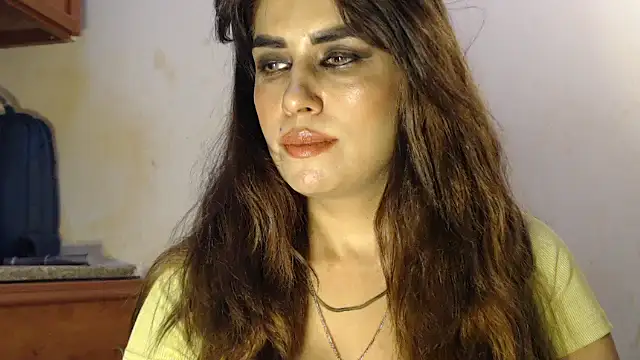 Snapshot of pareeti chatting on November 7, 1:05 am pareeti online show from November 7, 1:05 am