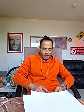 mileflav0r online show from June 1, 10:28 am