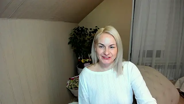 Alicee Gracee online show from December 30, 5:44 pm