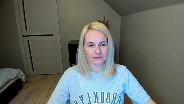 Alicee Gracee online show from February 25, 7:03 pm