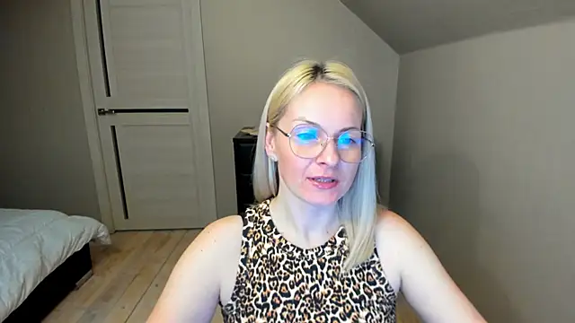 Alicee Gracee online show from March 14, 6:07 pm