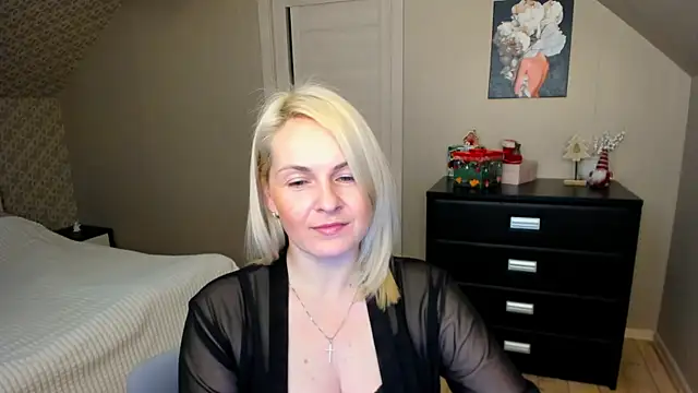 Alicee Gracee online show from December 5, 8:38 pm