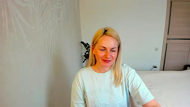 Alicee Gracee online show from March 26, 10:43 am