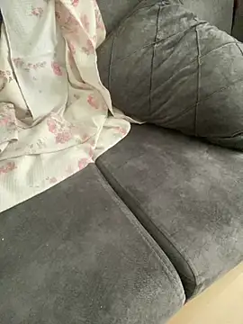 Snapshot of mertt3457 chatting on February 5, 8:43 am mertt3457 online show from February 5, 8:43 am