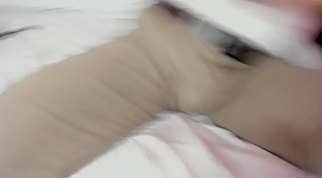 Snapshot of Lucii_fer_ chatting on February 20, 5:29 pm Lucii fer online show from February 20, 5:29 pm