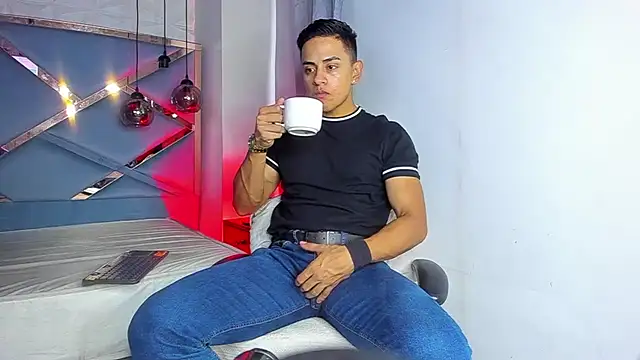 Lucii fer  online show from March 14, 11:37 am