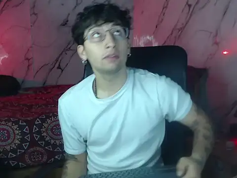 Snapshot of Dereck_Dickson chatting on February 22, 2:56 am Dereck Dickson online show from February 22, 2:56 am