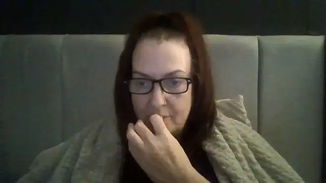 Snapshot of Tillieuk chatting on December 17, 11:22 pm Tillieuk online show from December 17, 11:22 pm