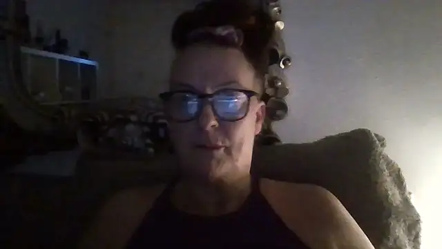 Snapshot of Tillieuk chatting on January 10, 10:47 pm Tillieuk online show from January 10, 10:47 pm