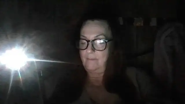 Snapshot of Tillieuk chatting on February 26, 11:37 pm Tillieuk online show from February 26, 11:37 pm