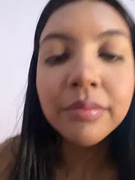 Snapshot of nicole_fisherr chatting on May 18, 4:07 am nicole fisherr online show from May 18, 4:07 am