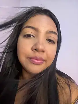 Snapshot of nicole_fisherr chatting on May 23, 10:36 pm nicole fisherr online show from May 23, 10:36 pm
