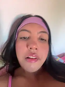 Snapshot of nicole_fisherr chatting on May 31, 8:43 pm nicole fisherr online show from May 31, 8:43 pm