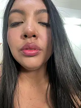 nicole fisherr online show from July 5, 5:09 pm