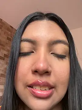 nicole fisherr online show from July 7, 9:41 pm