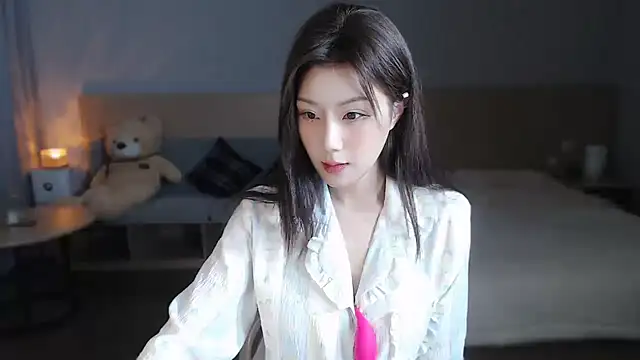 Lucky-baby online show from December 2, 3:03 pm