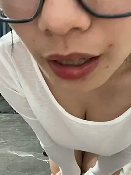 Bella0815 online show from December 12, 6:47 am