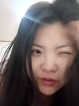 hello098712 online show from February 10, 8:31 pm