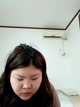 hello098712 online show from March 21, 8:06 am