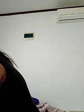 hello098712 online show from November 18, 9:14 am