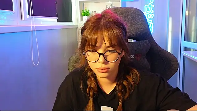 CutiePie3 online show from November 30, 8:40 am